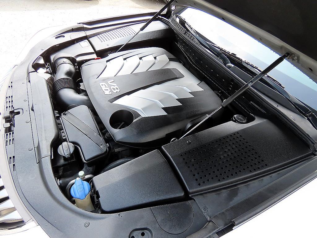 Hyundai Equus — photo 19