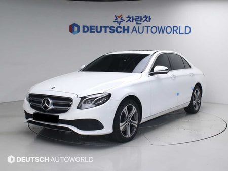 Mercedes-Benz E-Class — photo 01