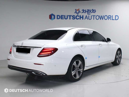 Mercedes-Benz E-Class — photo 02