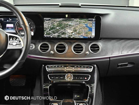 Mercedes-Benz E-Class — photo 14
