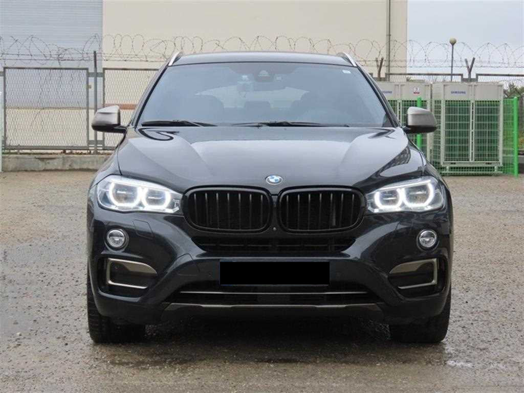 BMW X6 — photo 02