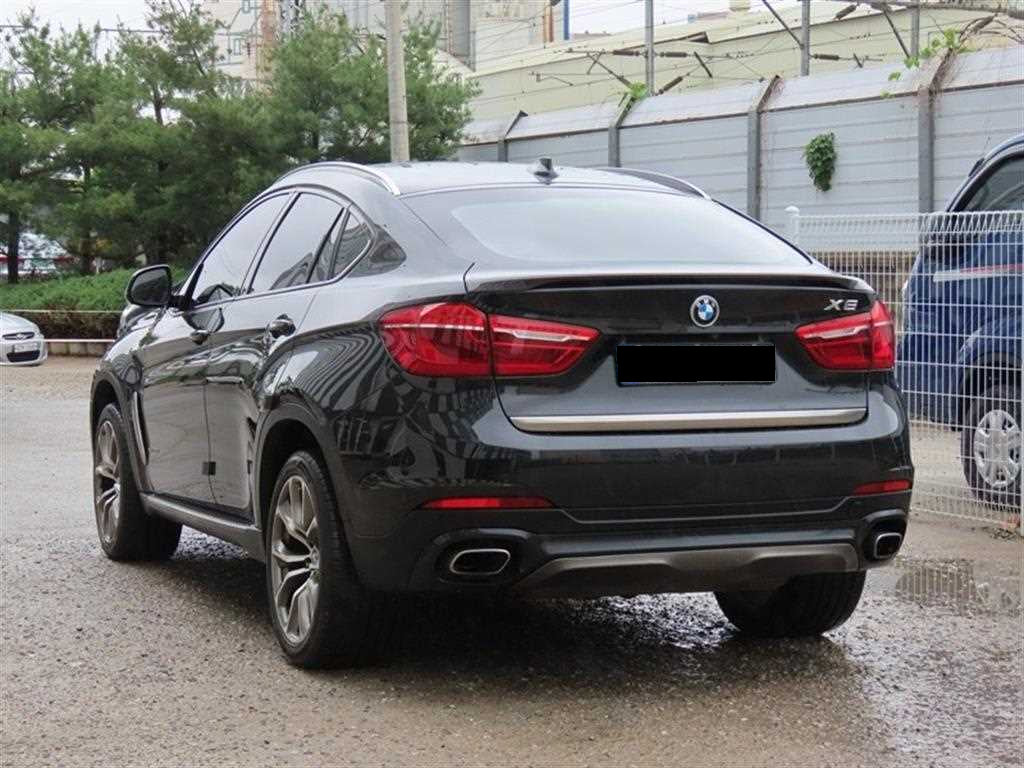 BMW X6 — photo 03