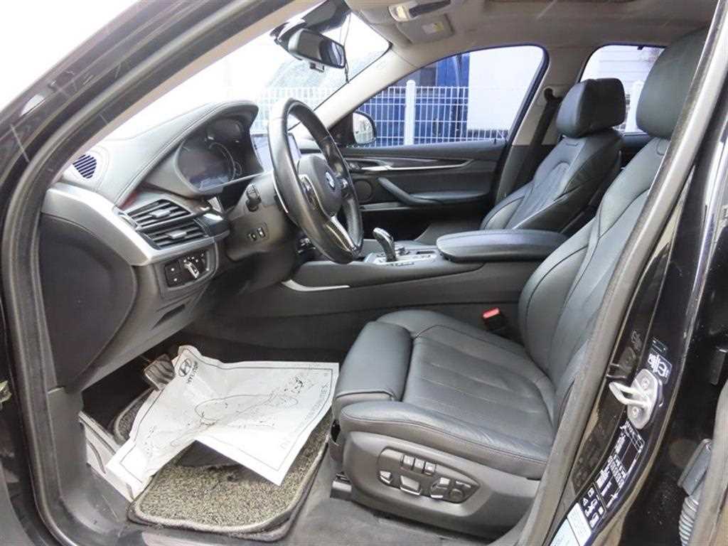 BMW X6 — photo 06