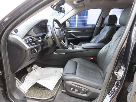 BMW X6 — photo 06