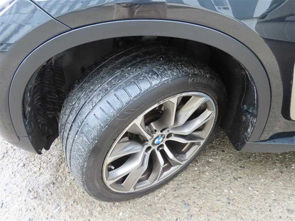 BMW X6 — photo 19