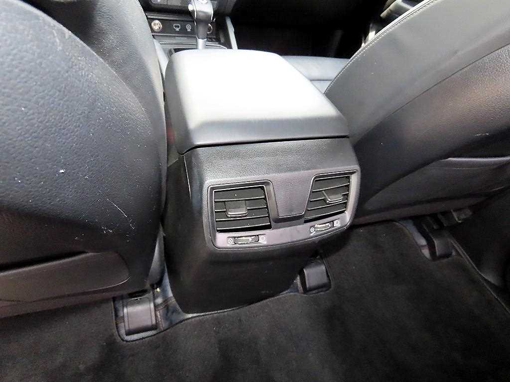 KGM Rexton — photo 17