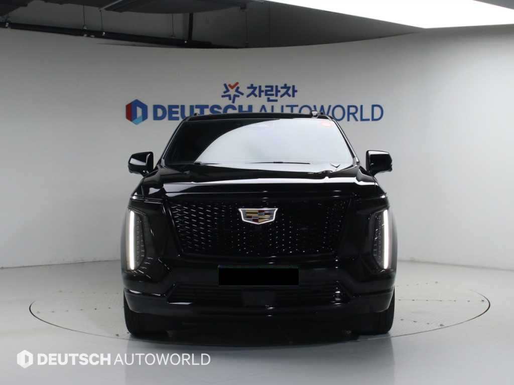 Cadillac Escalade — photo 03