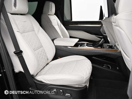 Cadillac Escalade — photo 12
