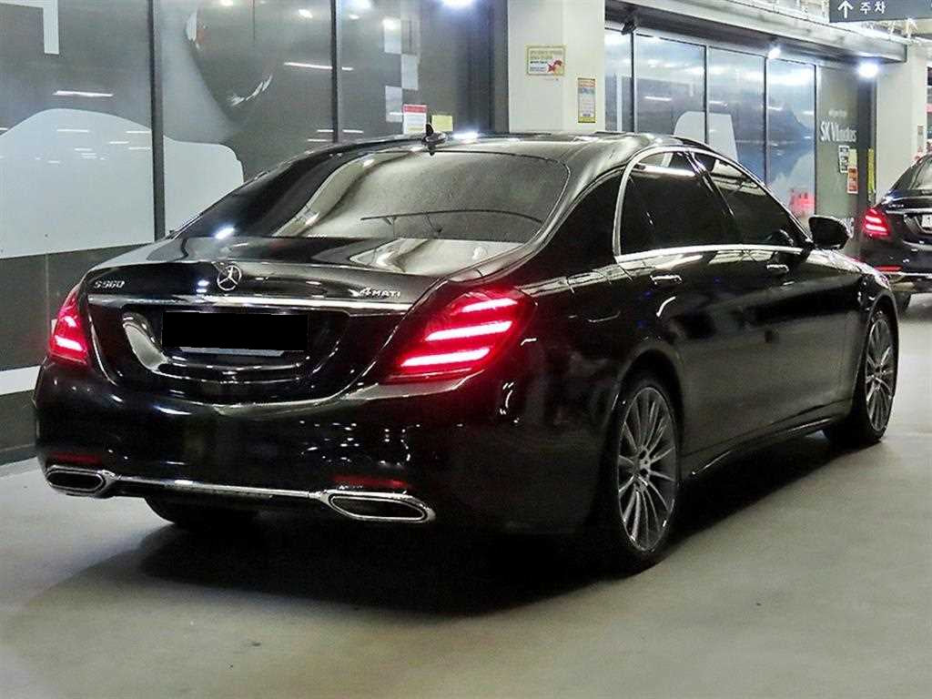 Mercedes-Benz S-Class — photo 04