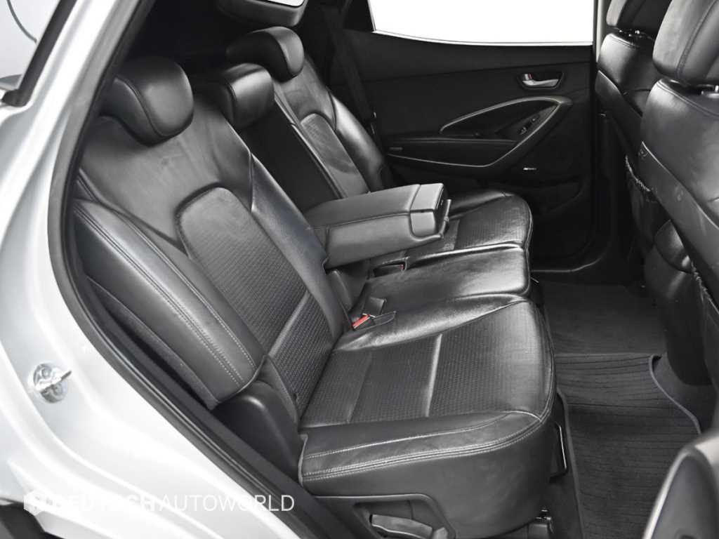 Hyundai Santafe — photo 12