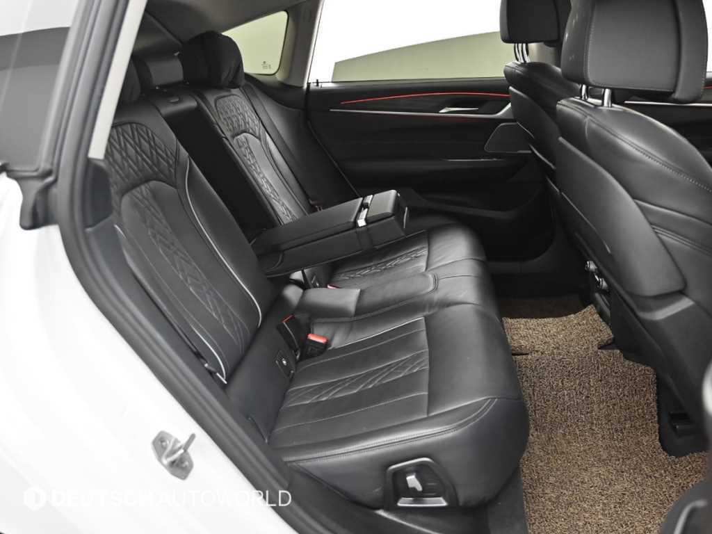 BMW Gran Turismo — photo 12