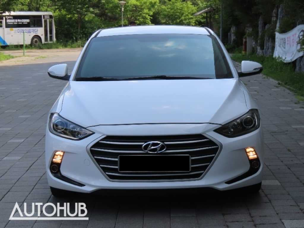 Hyundai Avante — photo 01