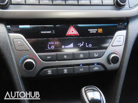 Hyundai Avante — photo 08