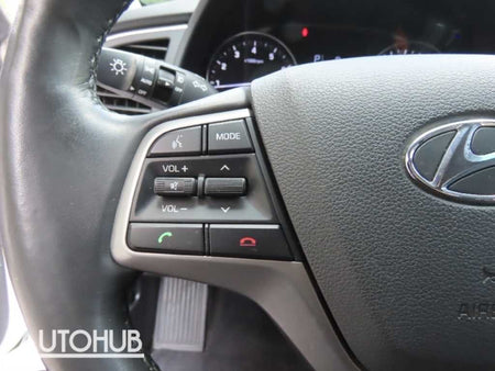 Hyundai Avante — photo 12