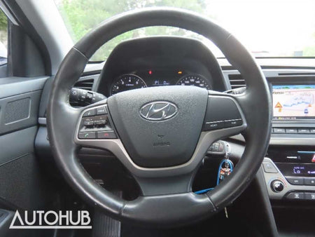 Hyundai Avante — photo 17