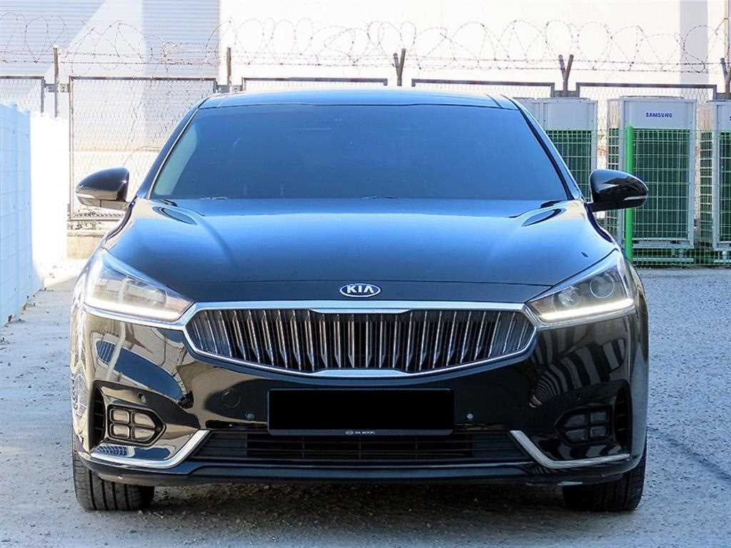 Kia K7 — photo 01