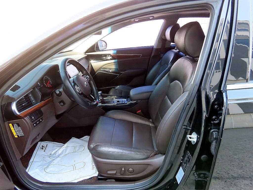 Kia K7 — photo 05