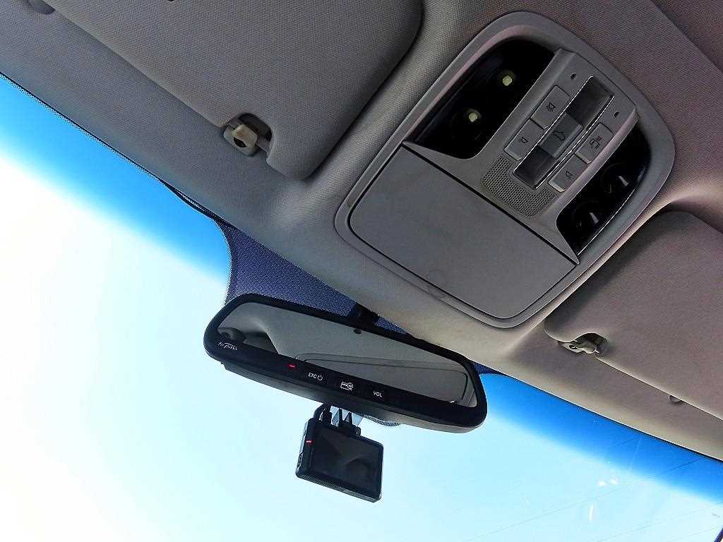 Kia K7 — photo 15