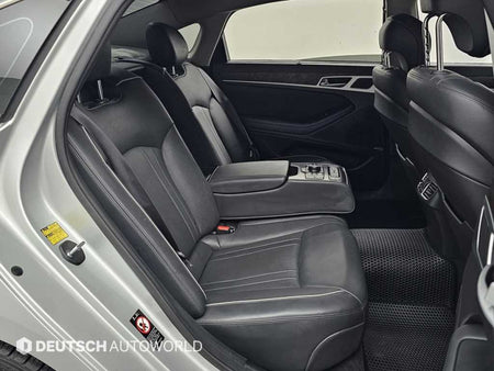 Hyundai Genesis — photo 12