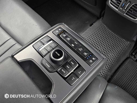 Hyundai Genesis — photo 16