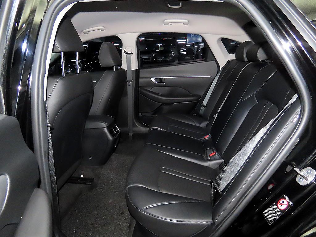 Hyundai Sonata — photo 07