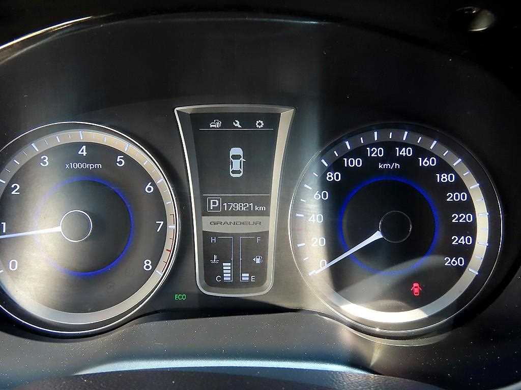 Hyundai Grandeur — photo 09