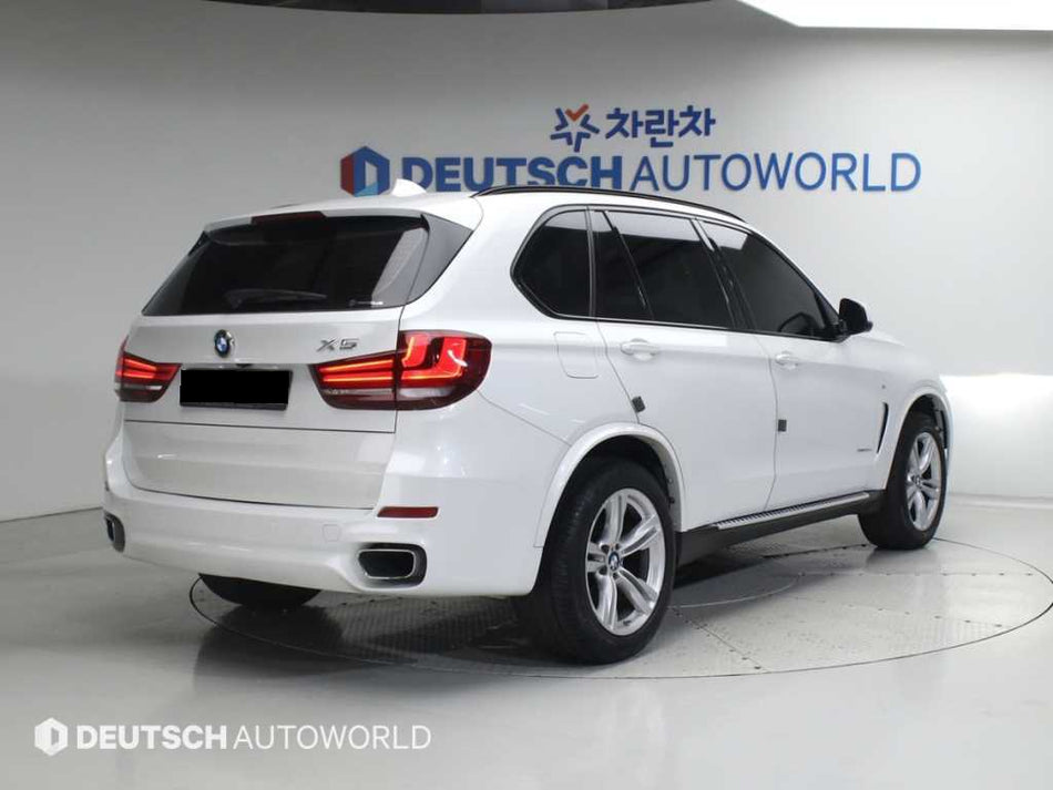 BMW X5 — photo 02