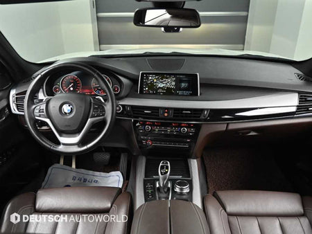 BMW X5 — photo 07