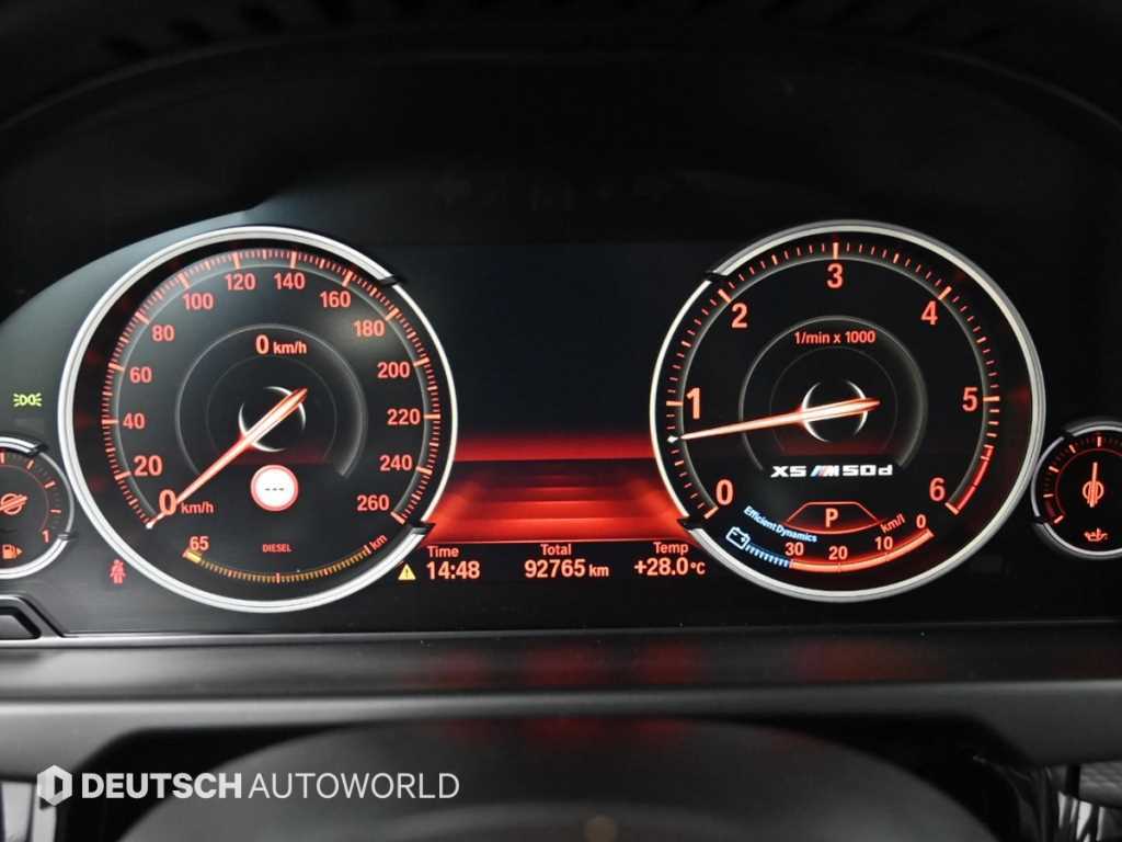 BMW X5 — photo 08