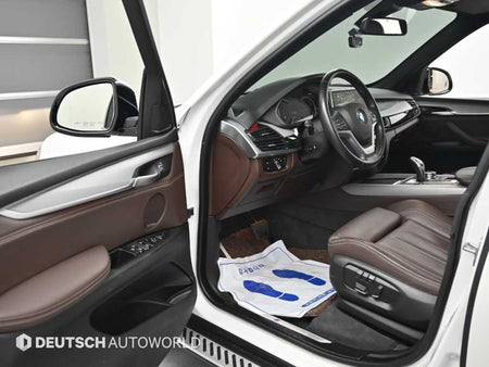 BMW X5 — photo 11