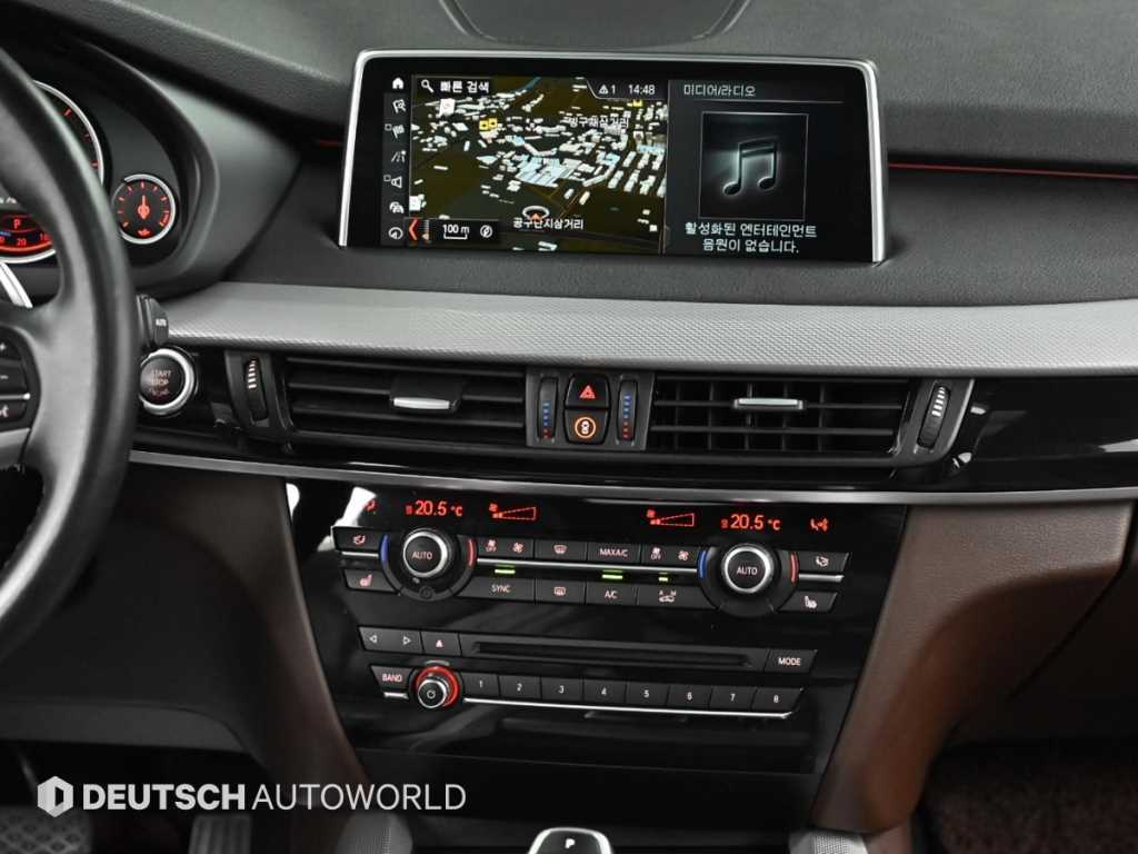 BMW X5 — photo 14