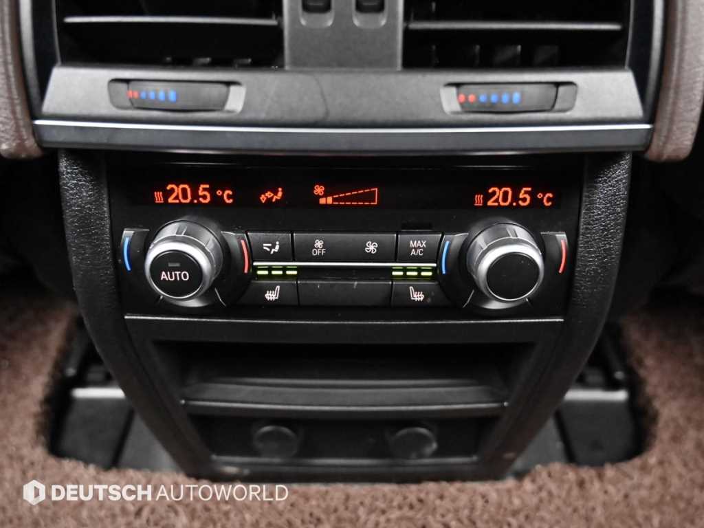 BMW X5 — photo 16