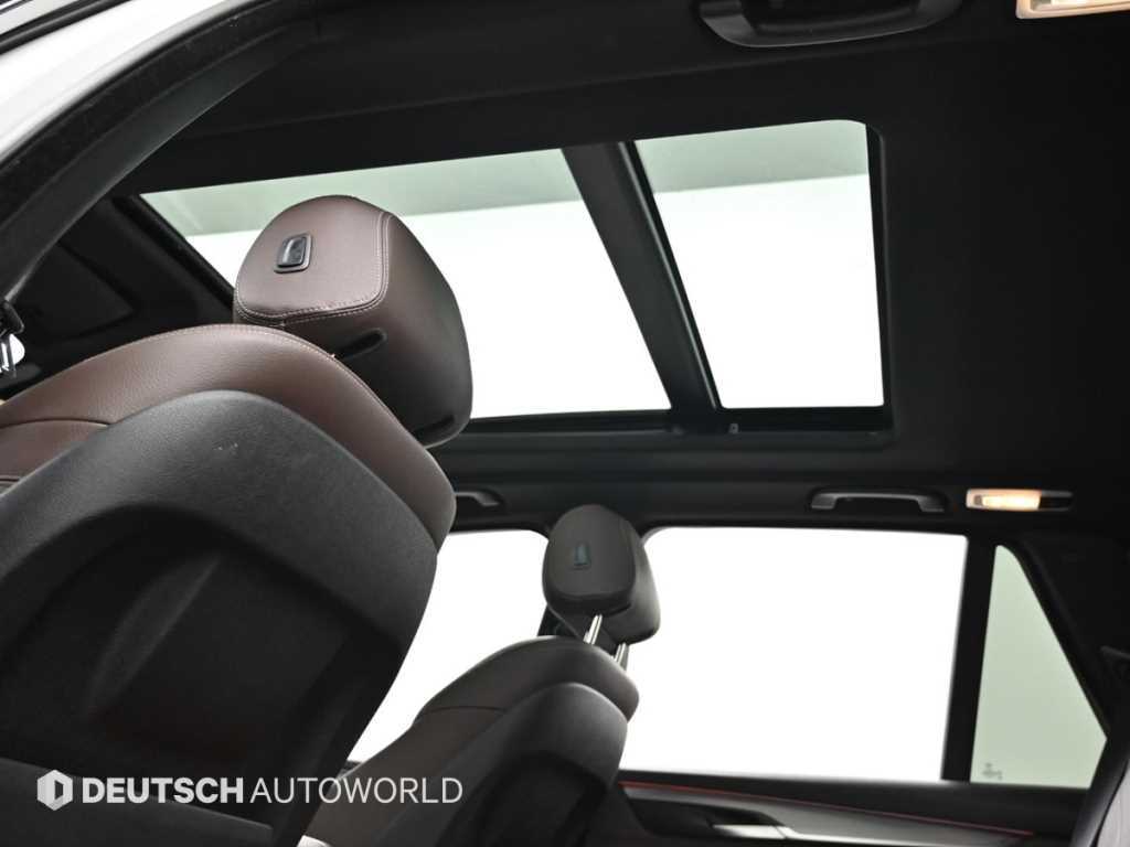 BMW X5 — photo 18