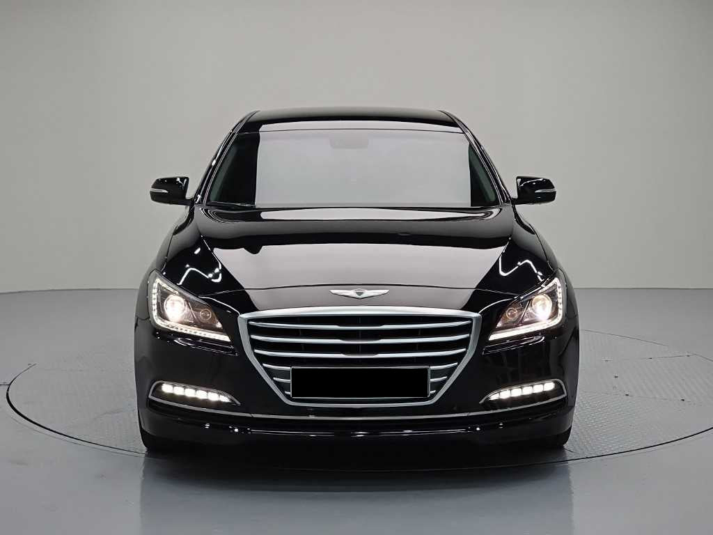 Hyundai Genesis — photo 02