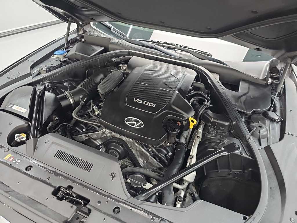 Hyundai Genesis — photo 05