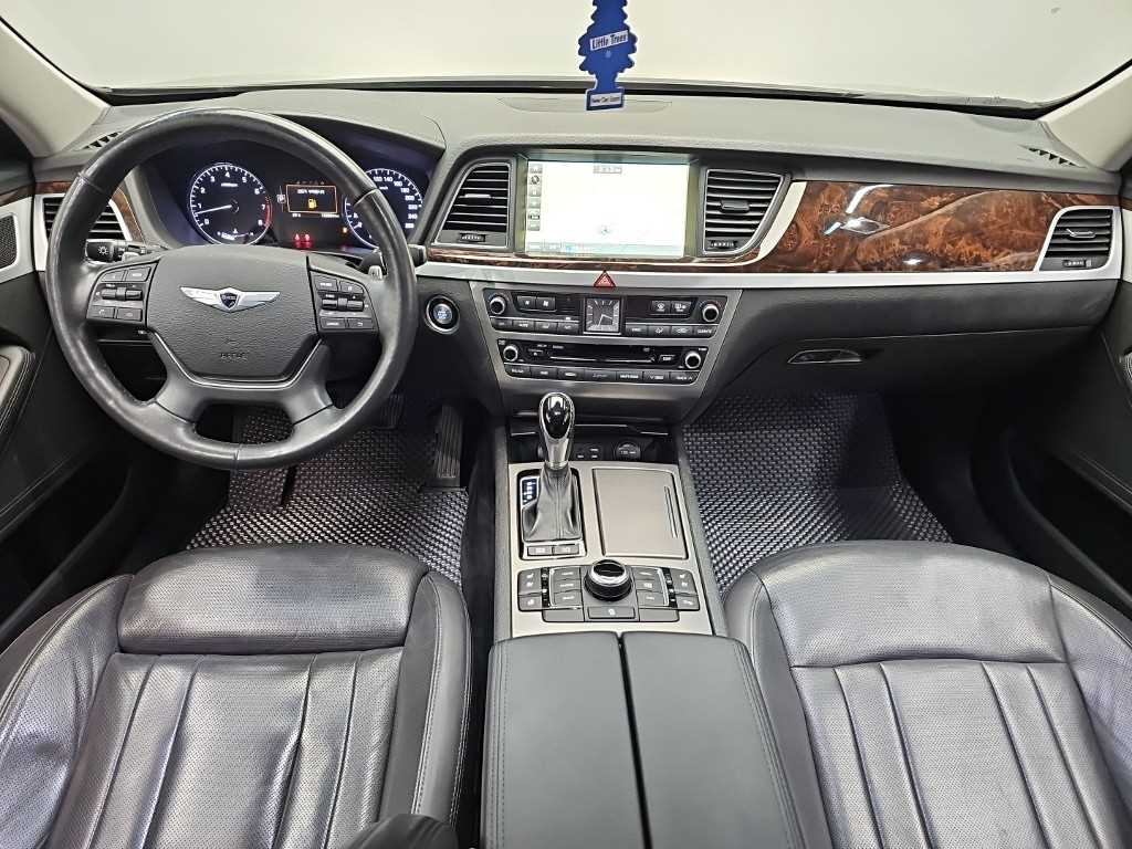 Hyundai Genesis — photo 07