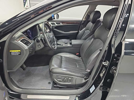 Hyundai Genesis — photo 11