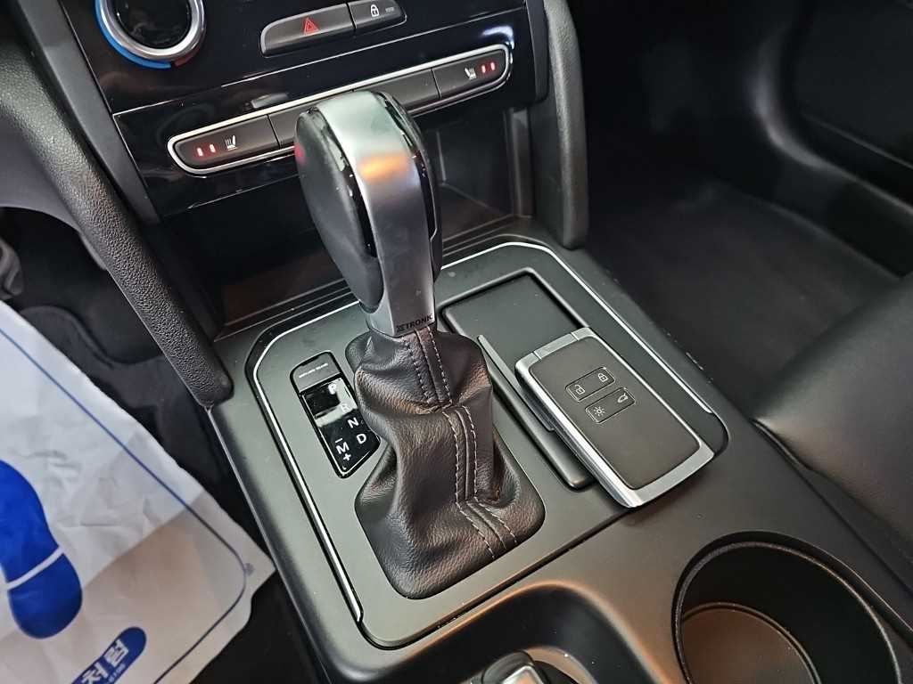 RENAULT SM6 — photo 08