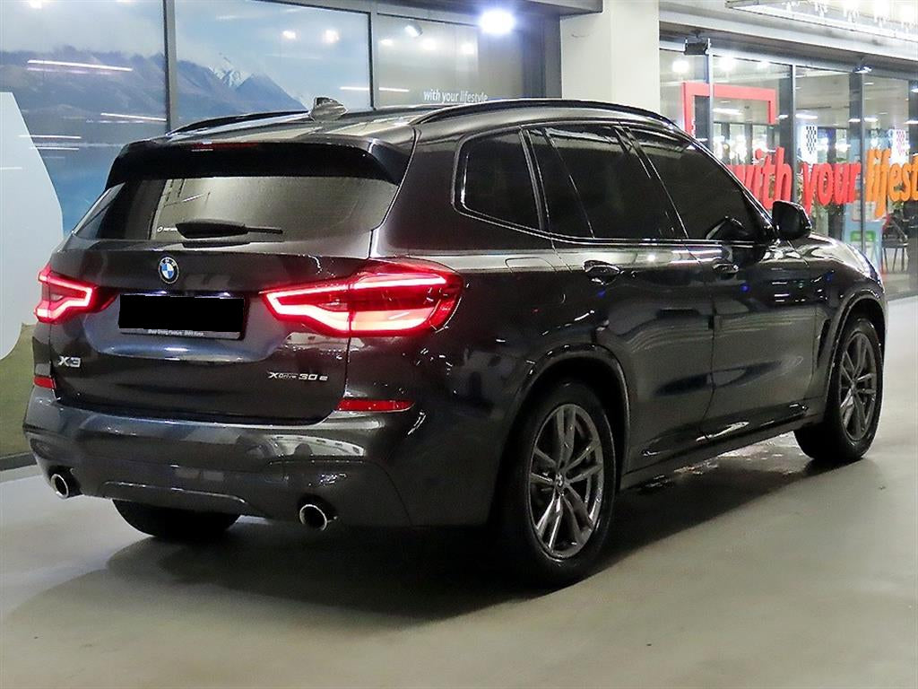 BMW X3 — photo 04
