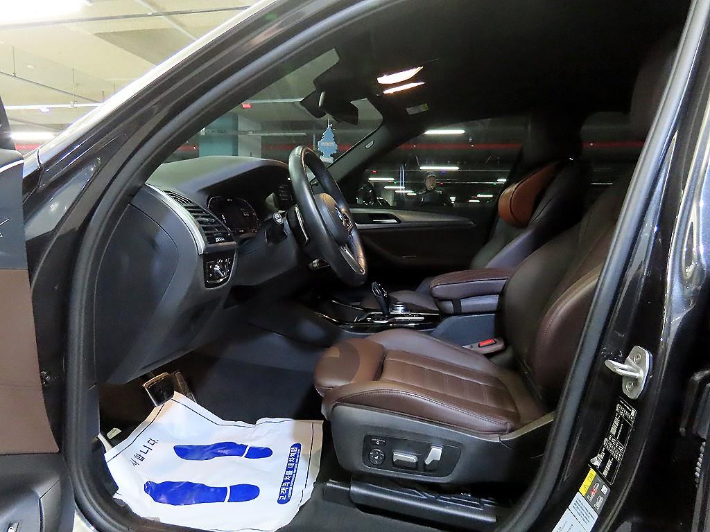 BMW X3 — photo 06