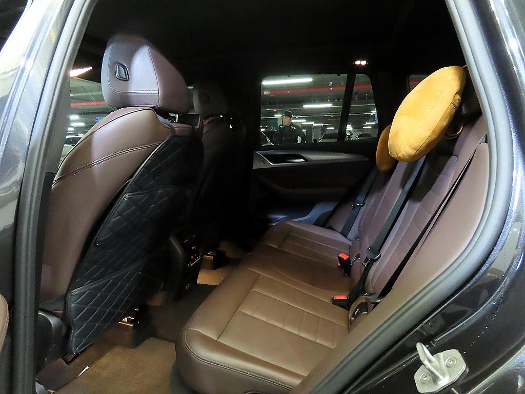 BMW X3 — photo 07