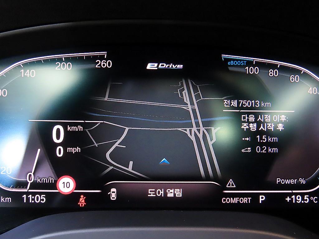 BMW X3 — photo 09
