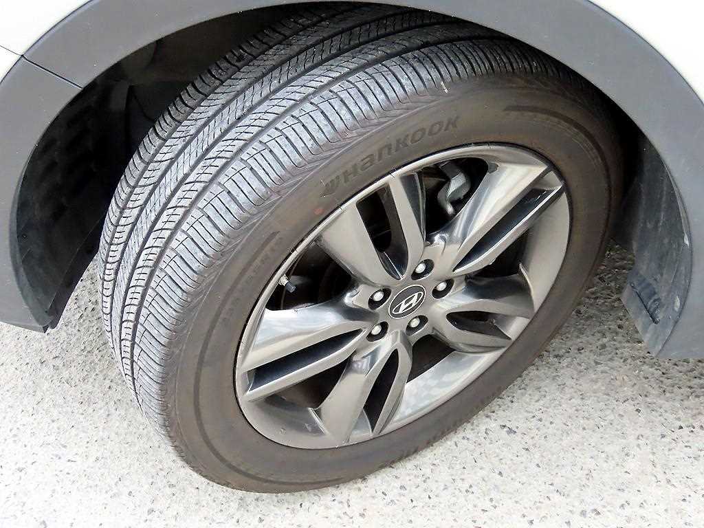Hyundai Santafe — photo 20