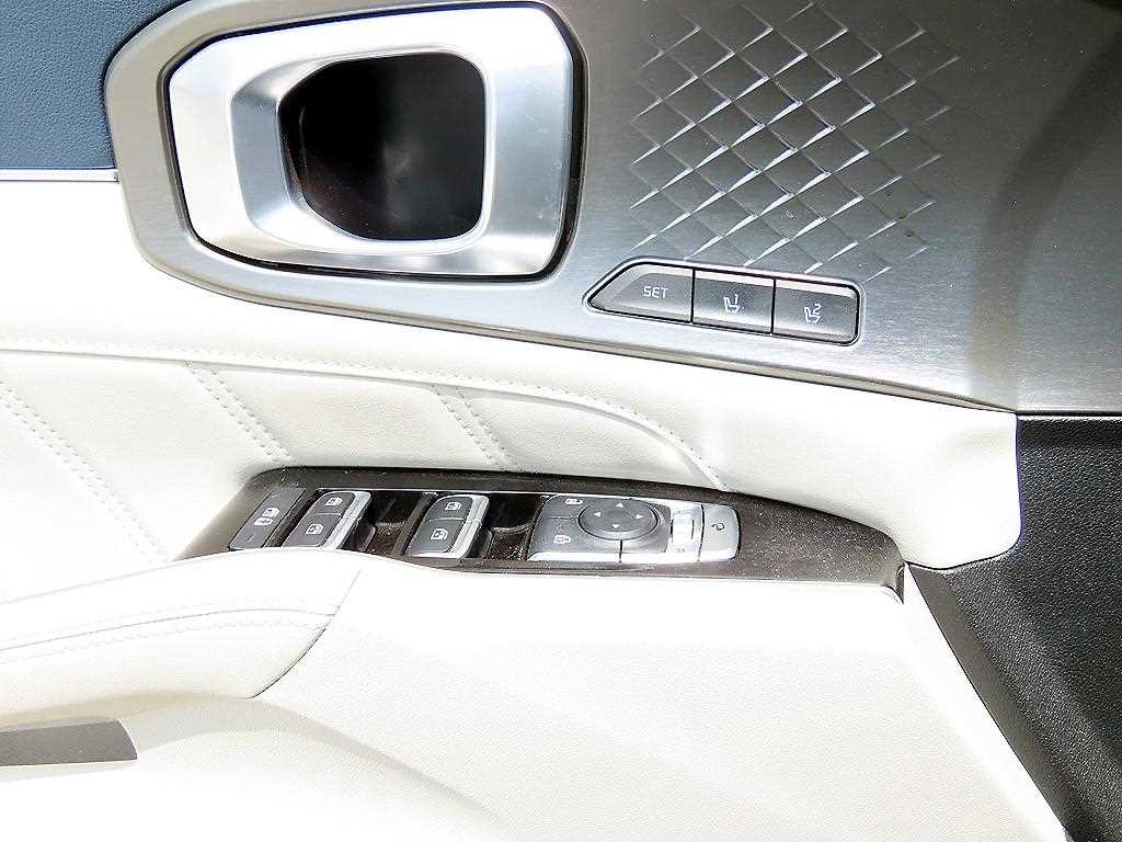 Kia Sorento — photo 11