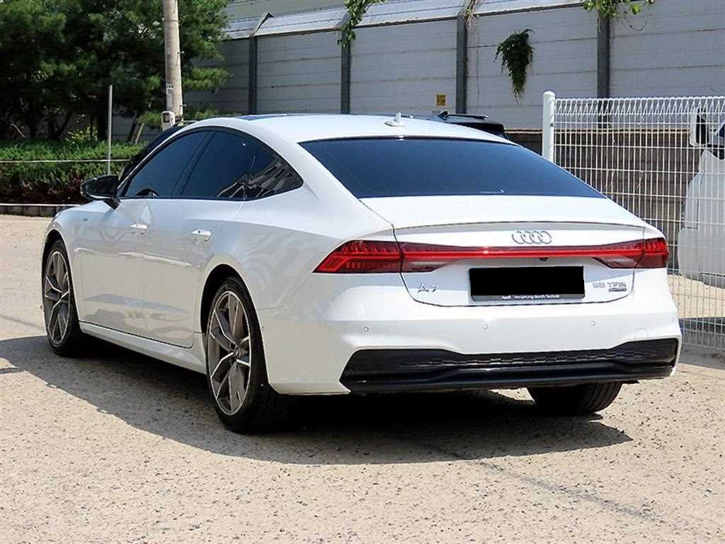 Audi A7 — photo 03