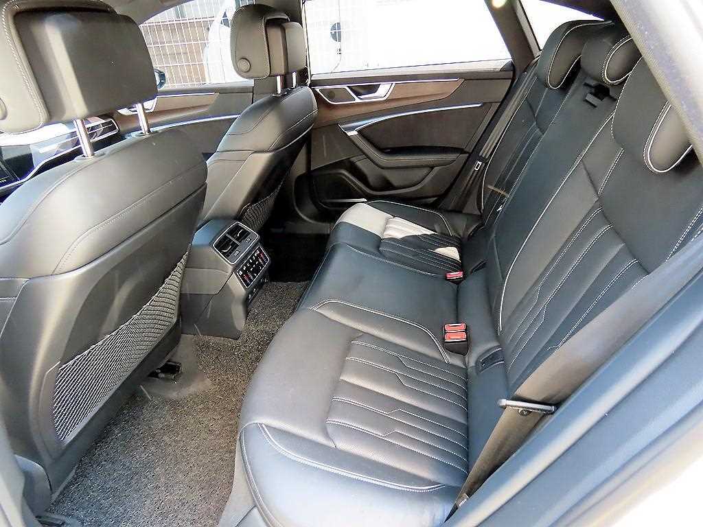 Audi A7 — photo 06