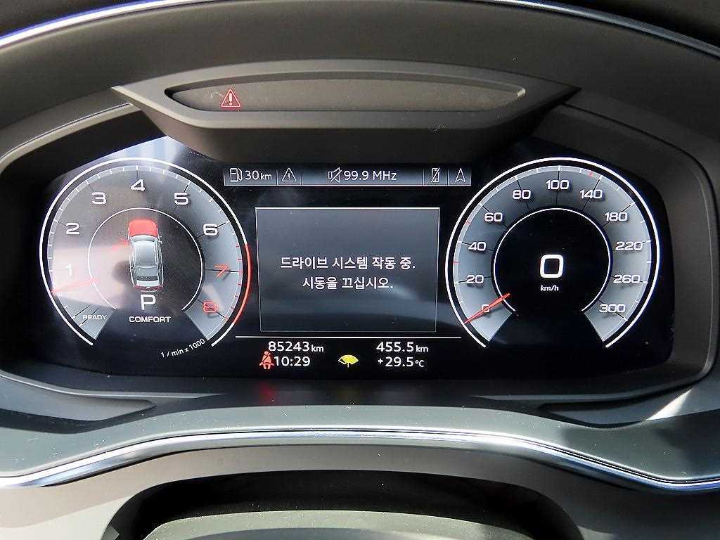 Audi A7 — photo 09