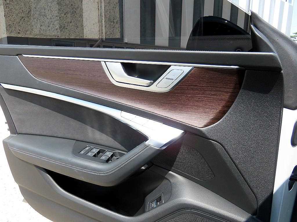 Audi A7 — photo 12