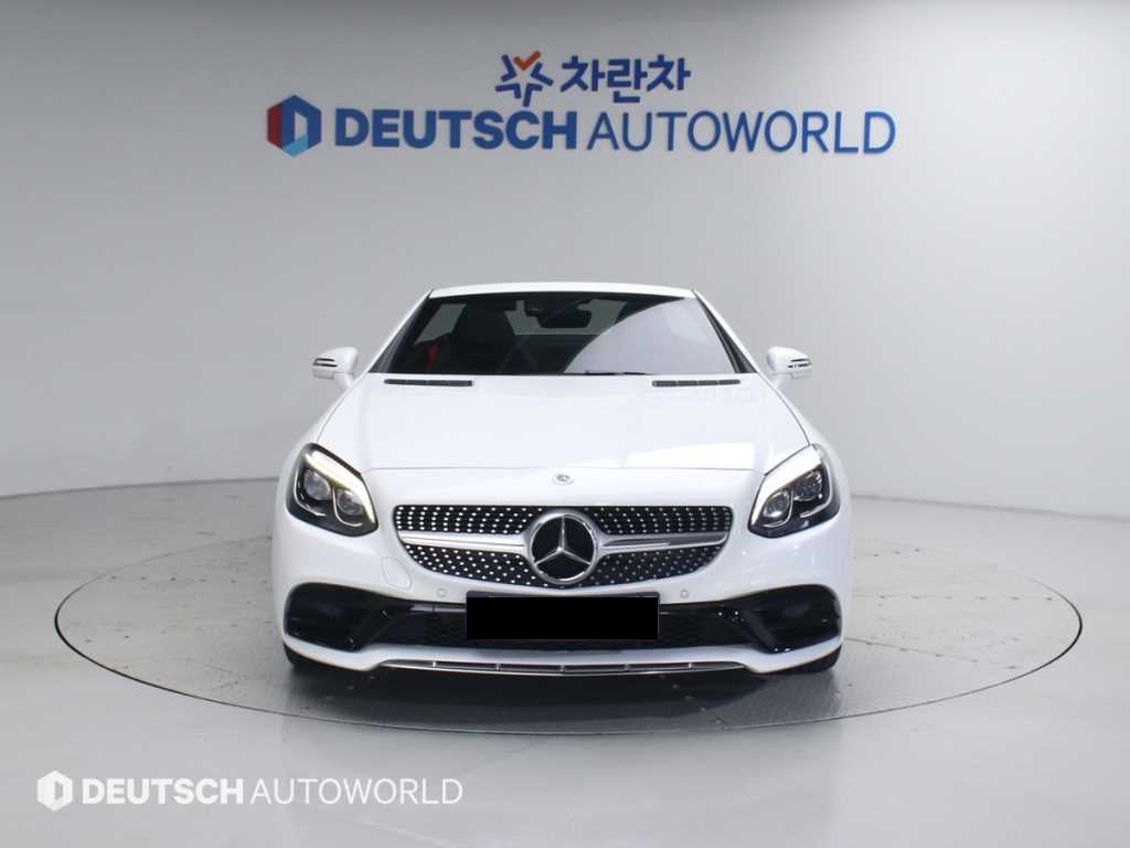Mercedes-Benz SLC-Class — photo 03