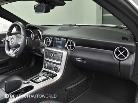 Mercedes-Benz SLC-Class — photo 07